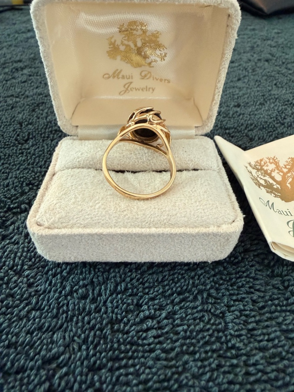 Maui Divers Hawaiian Black Coral 14ct Gold Ring - Picture 3 of 5